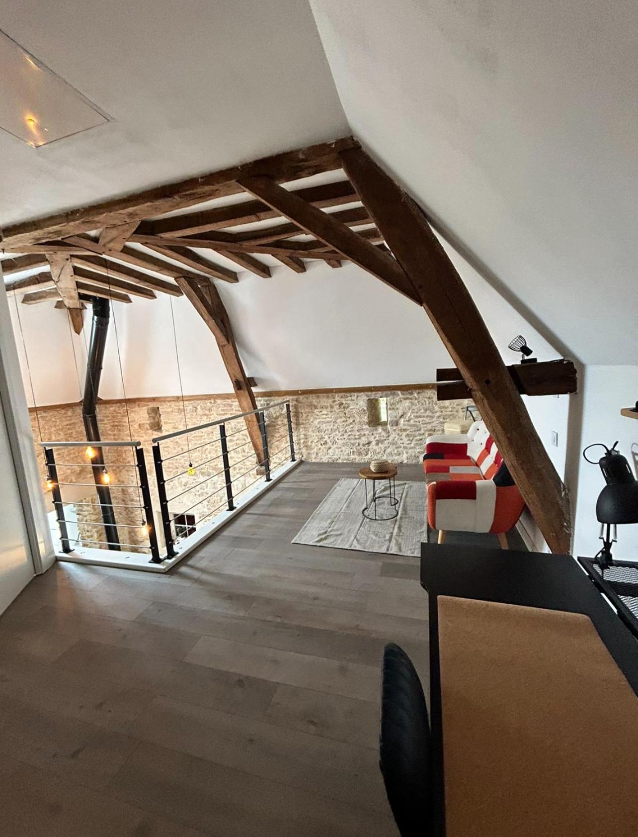 Le Gite Du Chateau Mouton Chatenoy-le-Royal Eksteriør bilde